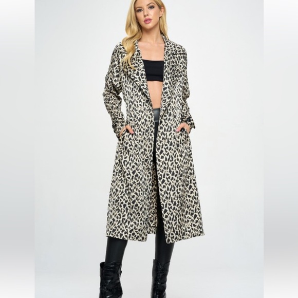 199. Trench Coat Lightweight Leopard Silky W/Pockets Cinch Waist Back NWT - Picture 3 of 3